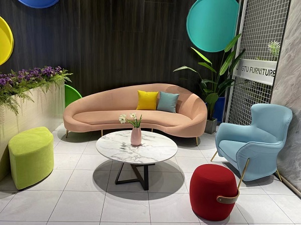 休闲家具 精工细作 应用广泛 鸿泰名家具专业生产厂商