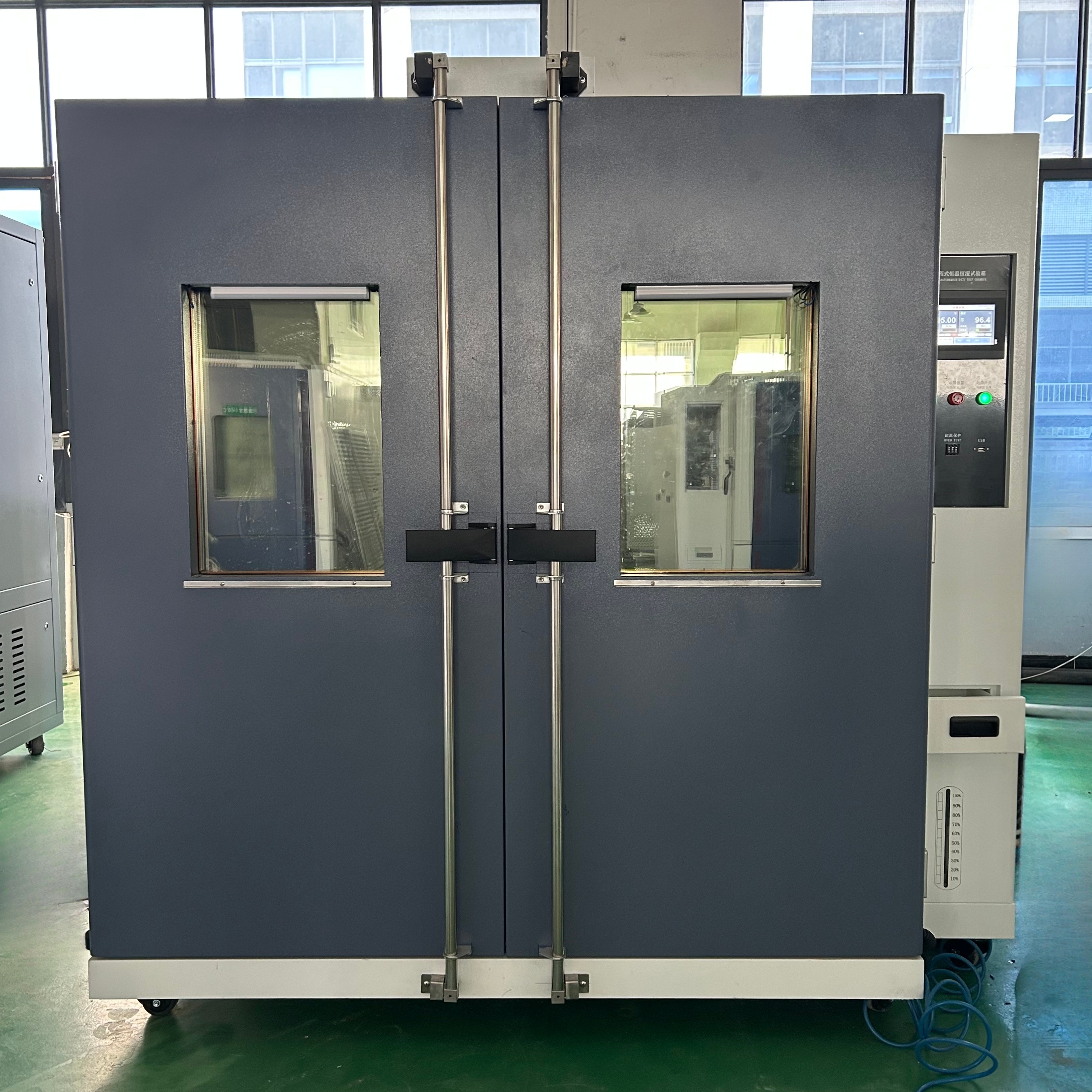 柳沁科技LQ-RM-8m³恒温恒湿试验室