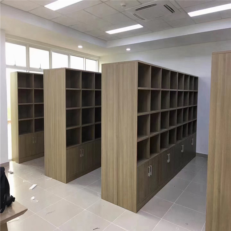 展柜展架 规格齐全 可定尺寸 鸿泰名办公家具批发厂